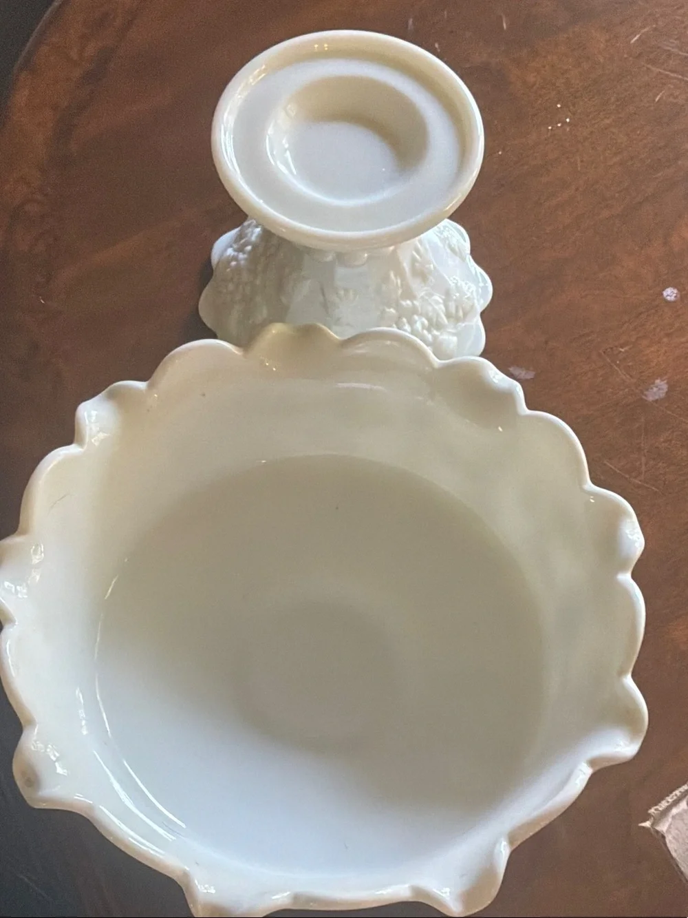 Source Unknown White Scalloped Pedestal Serving Bowl